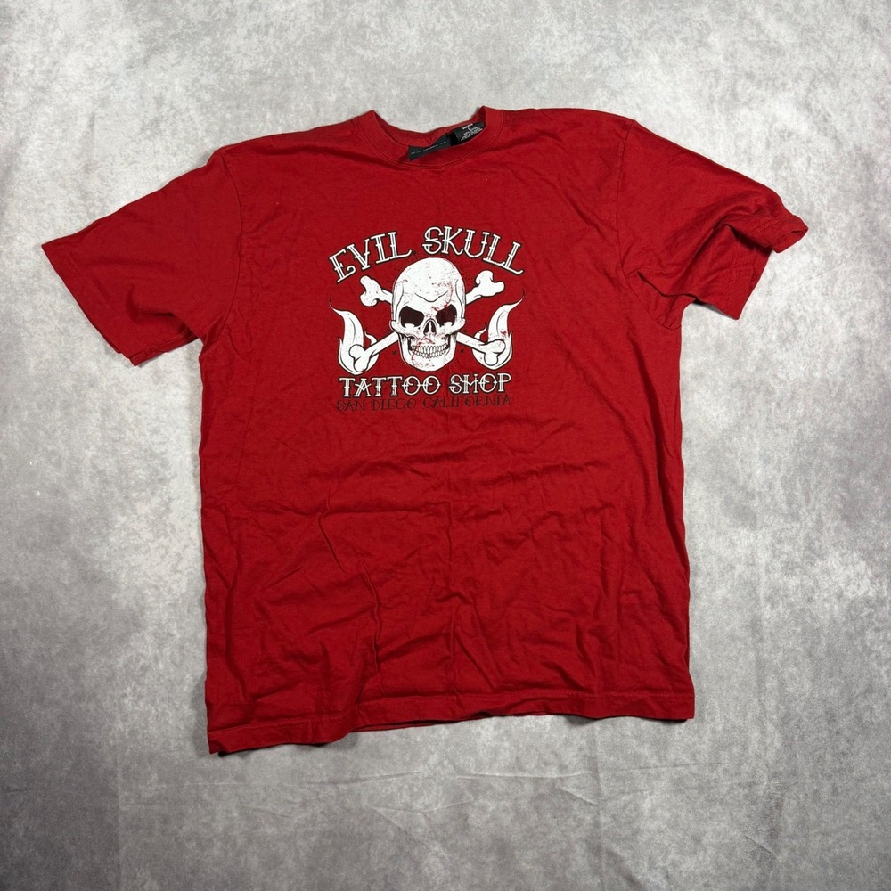 No Boundaries Men's Large Evil Skull Tattoo Shop Graphic T-Shirt Rusty Red Y2K